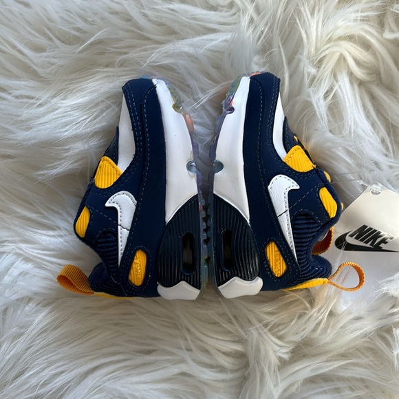 Nike Air Max 90 NWOB Toggle SE TD 'Midnight Navy University Gold' Baby 2 - Picture 5 of 9